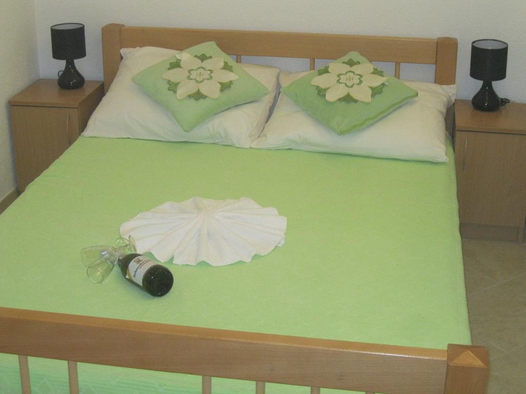 Apartments Villa Macola Trogir Exteriör bild